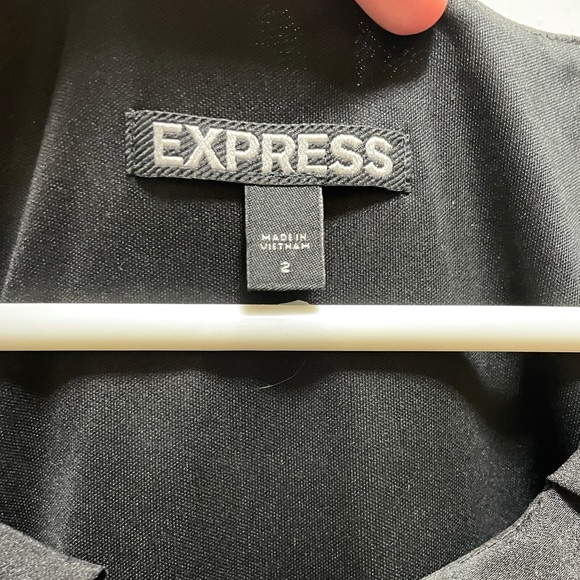 Black Dress - Picture 4 of 4